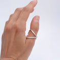 Charger l'image dans la visionneuse de la galerie, Bague Intrépide argent satiné