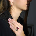 Charger l'image dans la visionneuse de la galerie, Boucles d'oreilles Miroir red