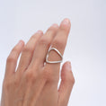 Load image into Gallery viewer, Intrépide satin silver single earring

