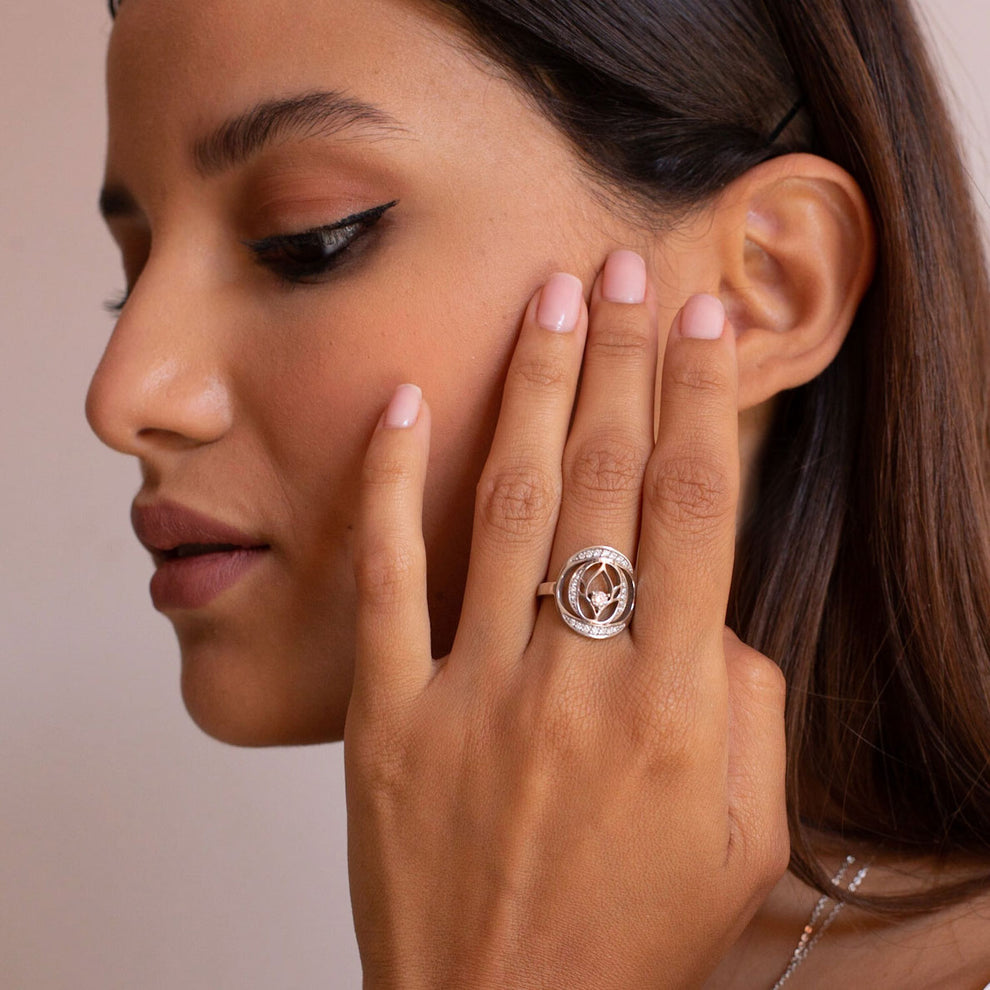 Audace ring in white gold and diamonds – Singularity Galleries
