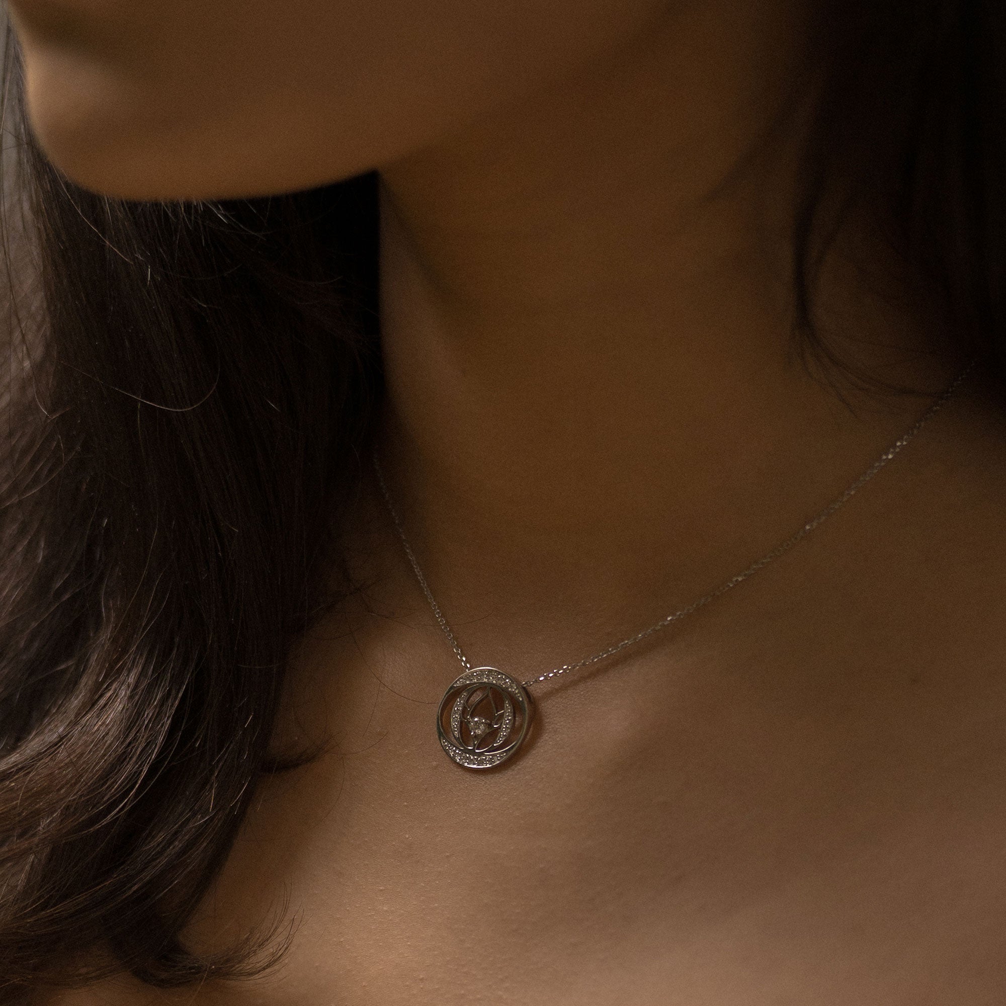 Audace white gold and diamond necklace